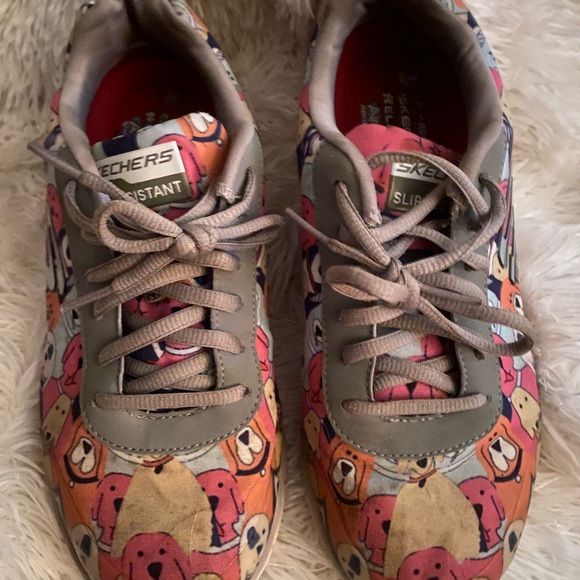 Skechers - Picture 11 of 16